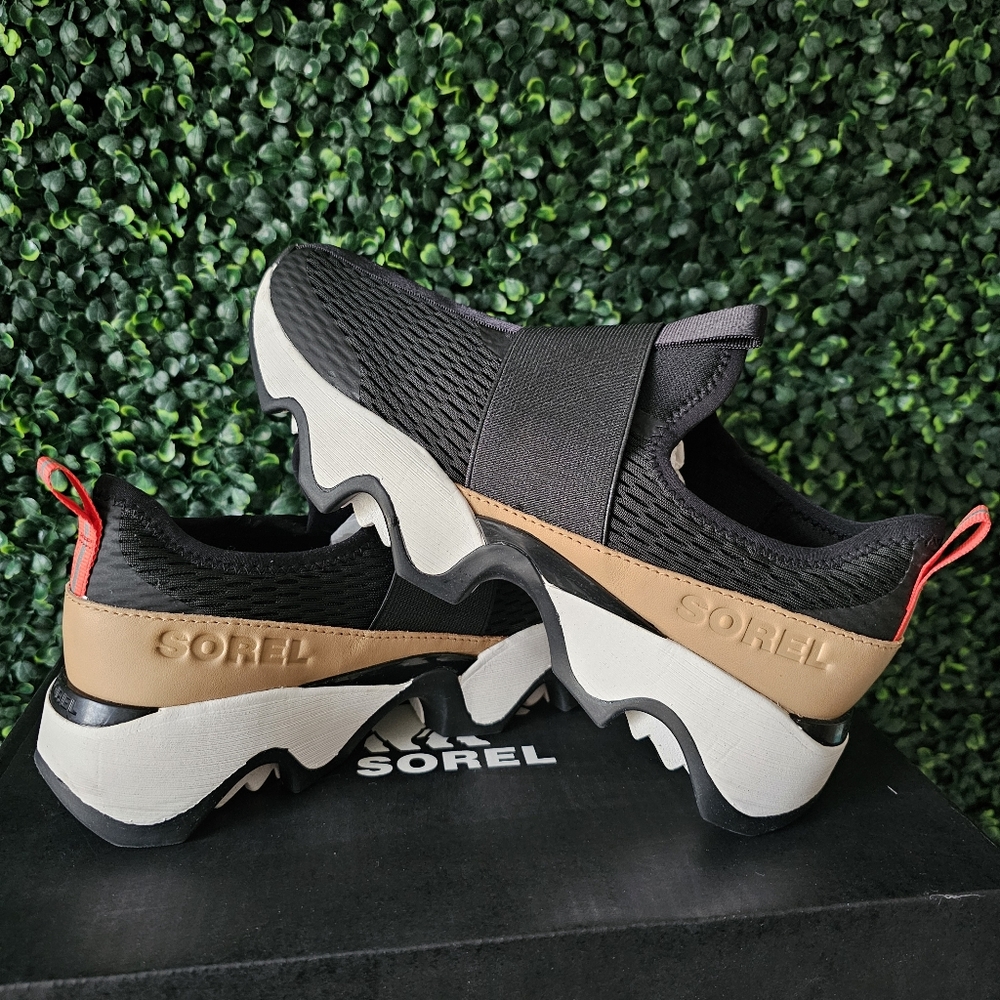 SOREL KINETIC IMPACT II STRAP SNEAKER 9